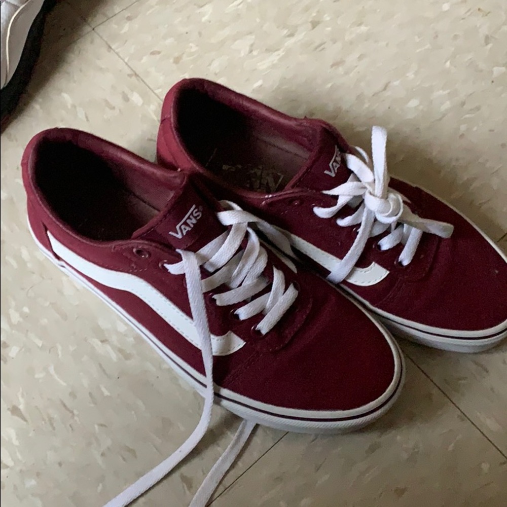 Vans - Picture 2 of 2